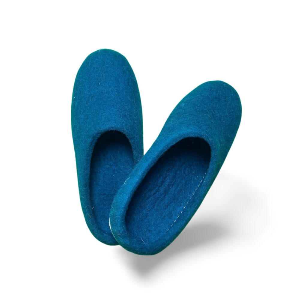 blue Handmade Wool Felt Shoes, perfect Handmade Woolen Shoes